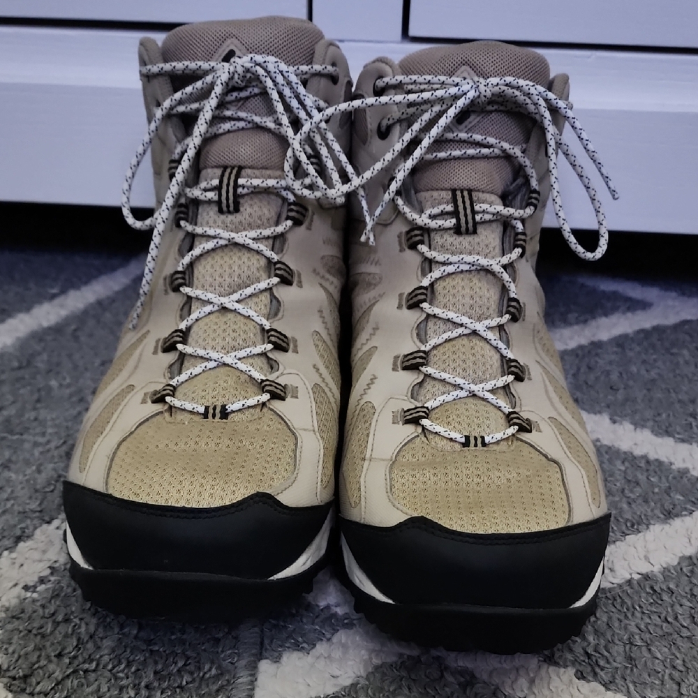 Columbia Beige Hiking Boots with Black Soles